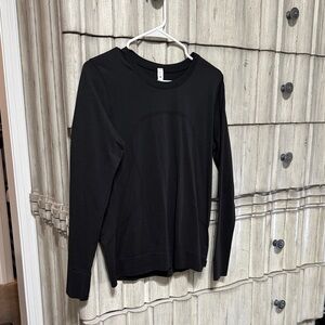 Lululemon relaxed fit swiftly